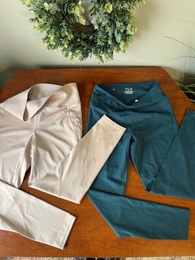 Both High-Waist Performance Leggings Teal & Blush